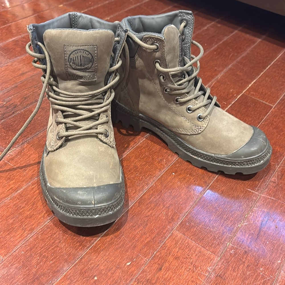 Palladium boys boots WATERPROOF